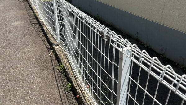 駐車場フェンス修繕工事